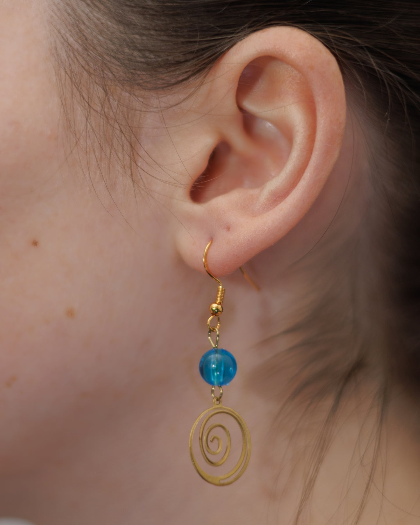 Boucles d'oreille encerclée